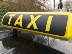 Taxi fahren in Corona-Zeiten: 7 Tipps vom ADAC