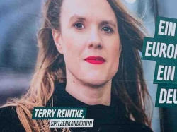 Europa-Wahlkampf der Grünen aktuell: Terrys knallrote Lippen ein Mega-Hingucker