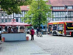 NOM Mot 2025 in Northeim: Sonntagsruhe in den Läden, in der Fußgängerzone und auf Plätzen Automobile und Aktivitäten