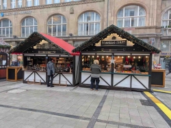 Bad Gandersheim: Stadtmarketing  sorgt beim Weihnachtsmarkt für ein neues Outfit der Stände