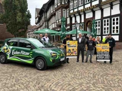 Da ist er: Der Twingo E-Tech,  der Hauptgewinn beim großen  Eulen-Fest Jubiläum in Einbeck! 100.000 Besucher erwartet!