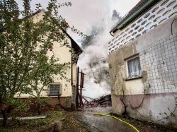Scheunenbrand in Mackensen: Feuerwehr verhindert Übergreifen auf Wohnhäuser