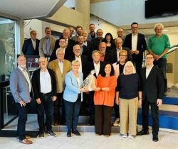 Große Abschiedsstimmung am heutigen Freitag im Northeimer  Kreistag: 31 Abgeordnete mit Dank und Gesten verabschiedet!